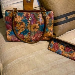Patricia Nash satchel